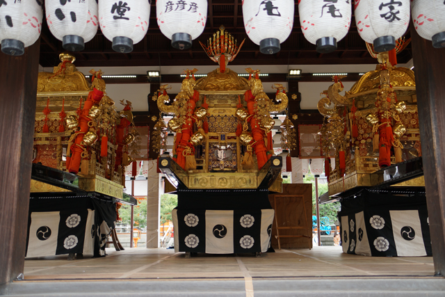 京都　八坂神社　舞殿　祇園鉾